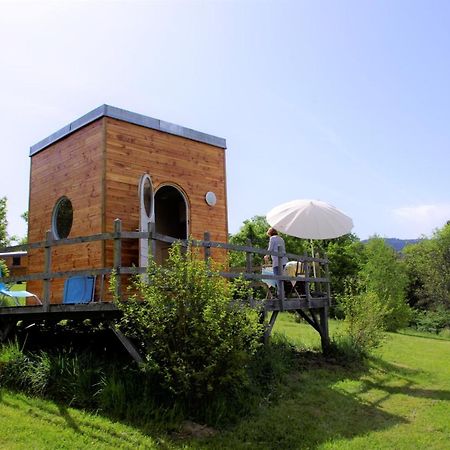 Les Roulottes Et Cabanes Du Livradois Casa de hóspedes Cunlhat Exterior foto